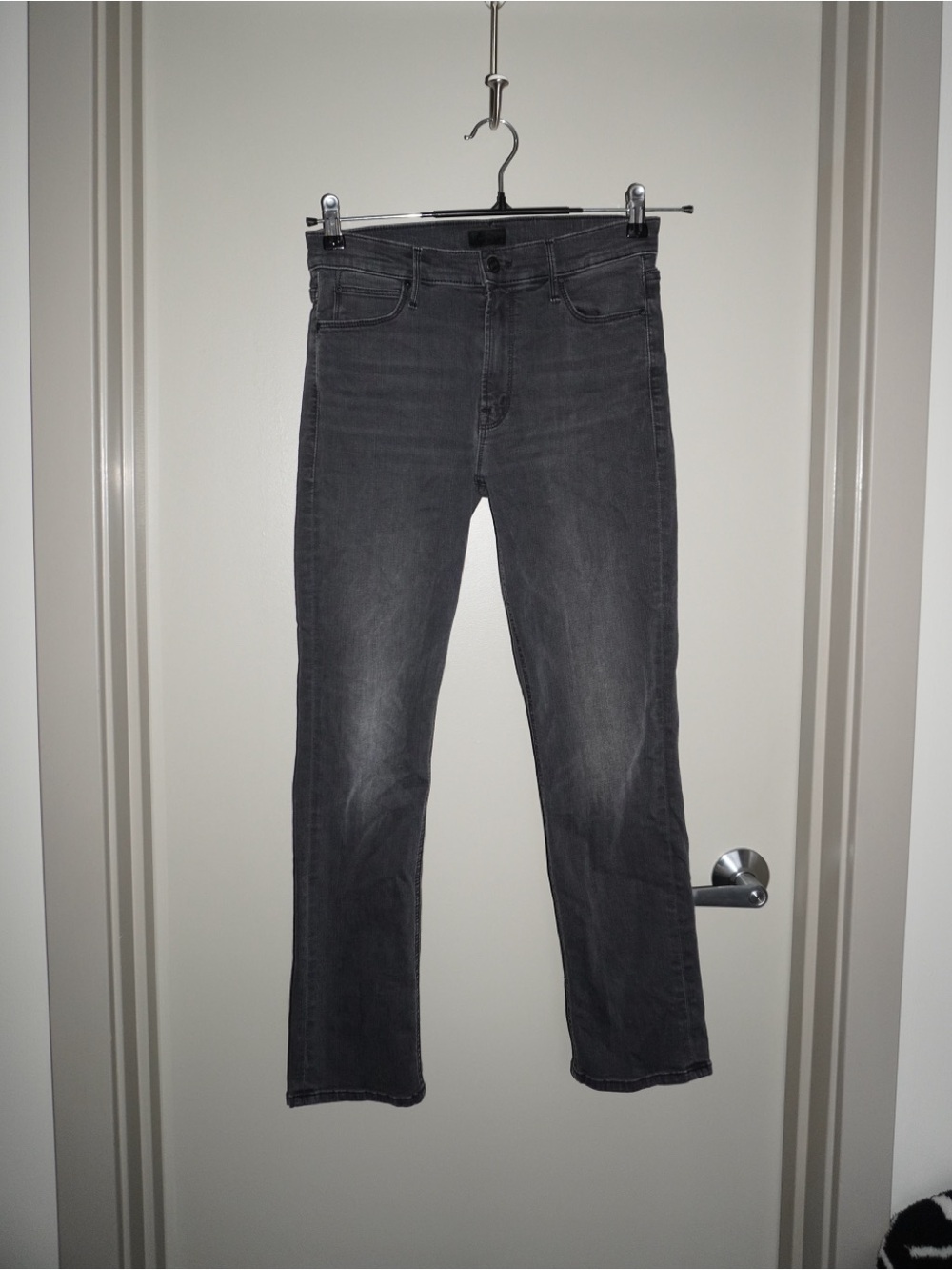 MOTHER The Mid Rise Dazzler Ankle Jeans